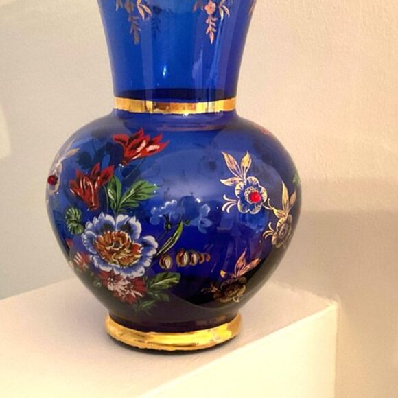 Exquisite vintage Cobalt Blue Vase with intricate beaded design - Picture 1 of 7